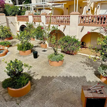 Belgravia Club, Marina Holiday home