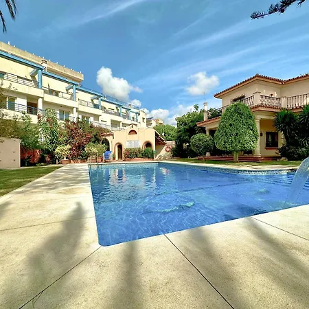 Belgravia Club, Marina *