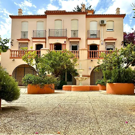 Belgravia Club, Marina